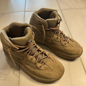 Yeezy Desert Boots Rock